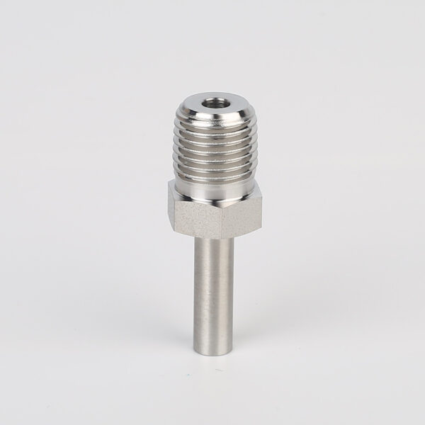 739 High Purity LMR Male Adapter Tube To Pipe Fittings And Adapters